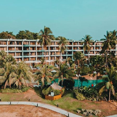 Tunamaya Beach & Spa Resort- Десару Екстер'єр фото